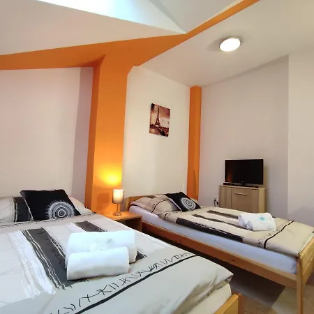 Hotel 28 3*