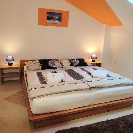 Hotel 28 3*