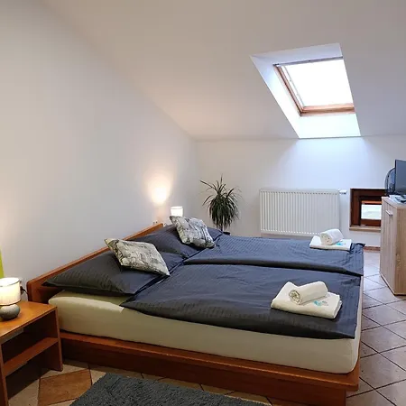 28 Hotell 3*