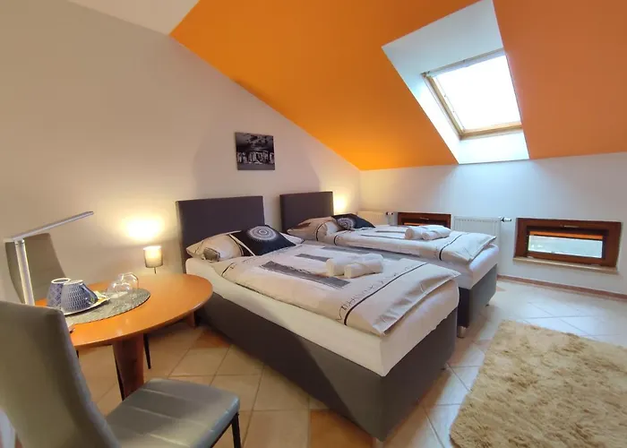 Hotel 28 3*